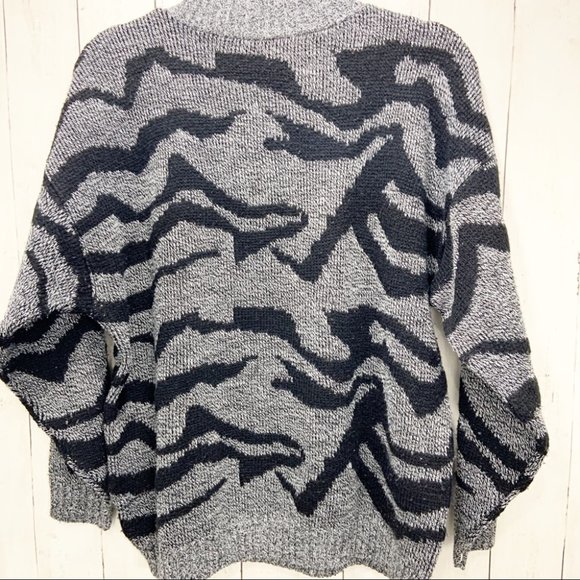 Women's Vintage Threadneedle Street Zebra Sweater - Picture 6 of 6
